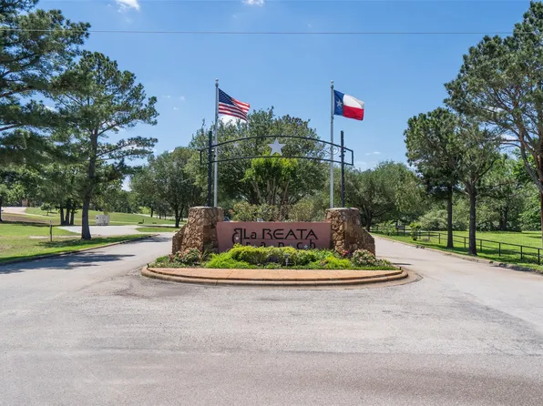 133 Roundup Rdg, Smithville, TX 78957