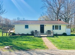 5990 Pinecrest Dr, Zanesville, OH 43701