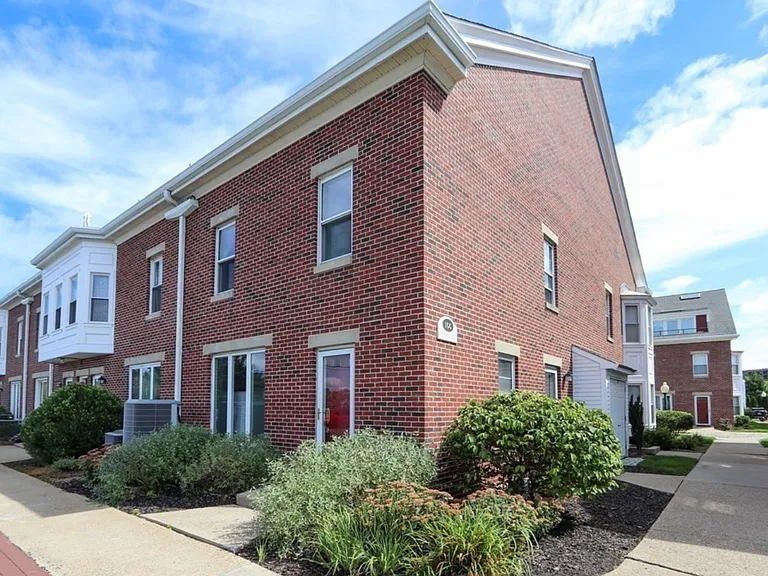 166 Quincy Shore Dr #119 — Photo 22