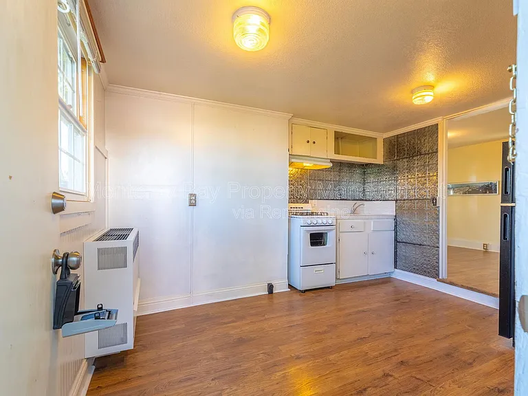 461 Reeside Ave — Photo 2