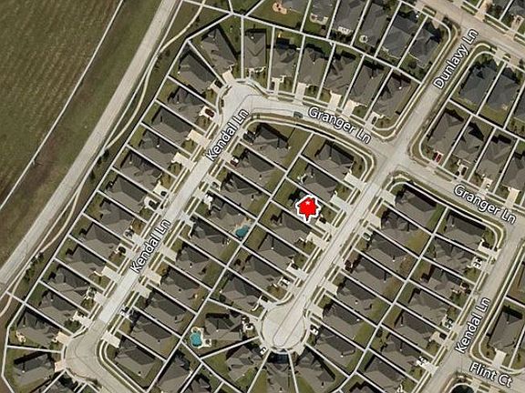 2nd image of 605 Dunlavy Ln