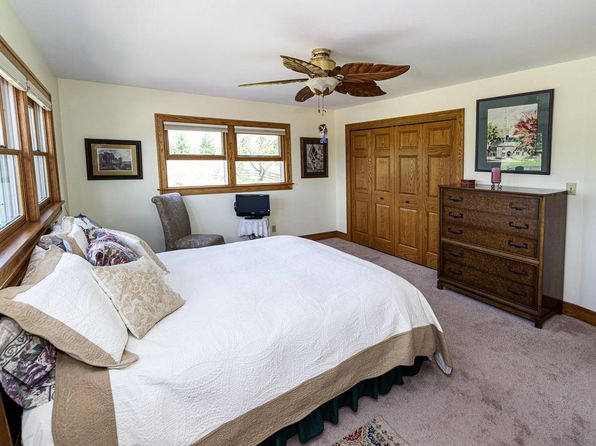 W340S2401 County Road C, Oconomowoc, WI 53066