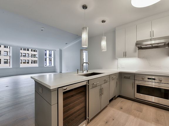 4th image of 690 Market St #504