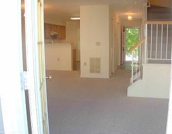 1st image of 2488 Wentworth Dr