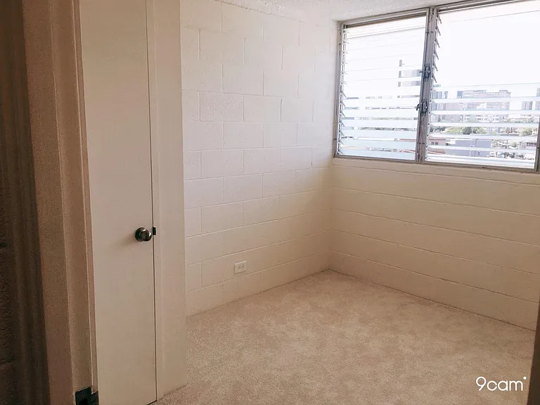 2501 Coyne St #502 — Photo 4