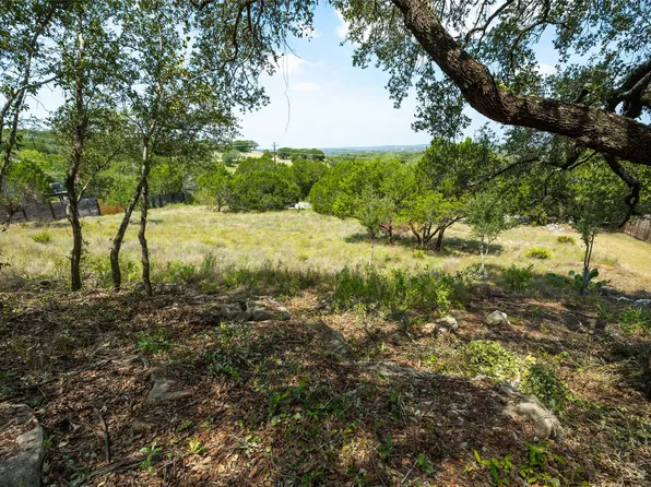 910 Daviot Dr, Spicewood, TX 78669