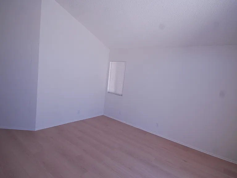 39440 Avignon Ln — Photo 13