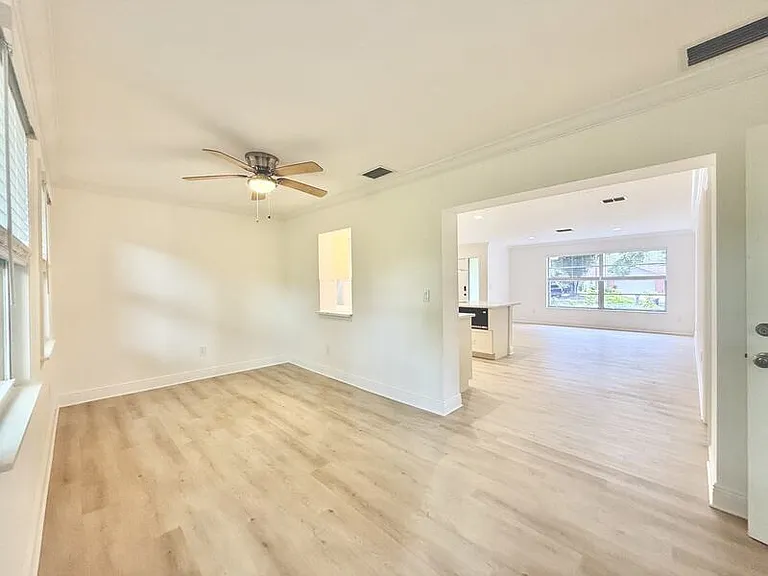 2869 Thistle Ct N — Photo 22