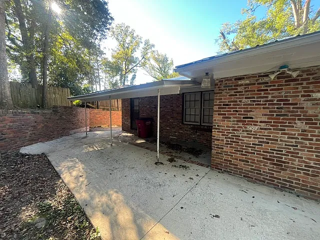 3 bed, 1.5 bath, 1349 sqft, $1,100 — Photo 4