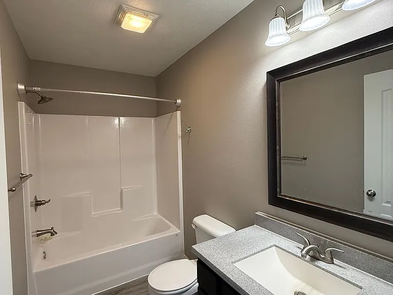 160 Sunrise Cv — Photo 20