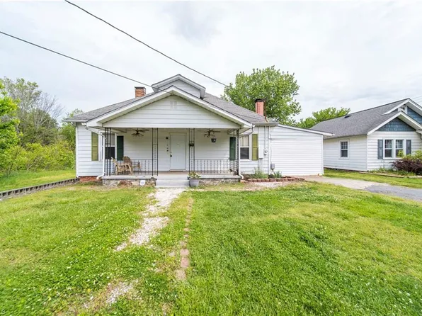 549 Efird St, Winston Salem, NC 27105