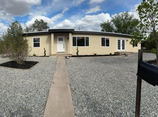 3208 Valley Haven Ct NW, Albuquerque, NM 87107