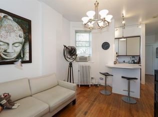 3524 N Wilton Ave #2W, Chicago, IL 60657