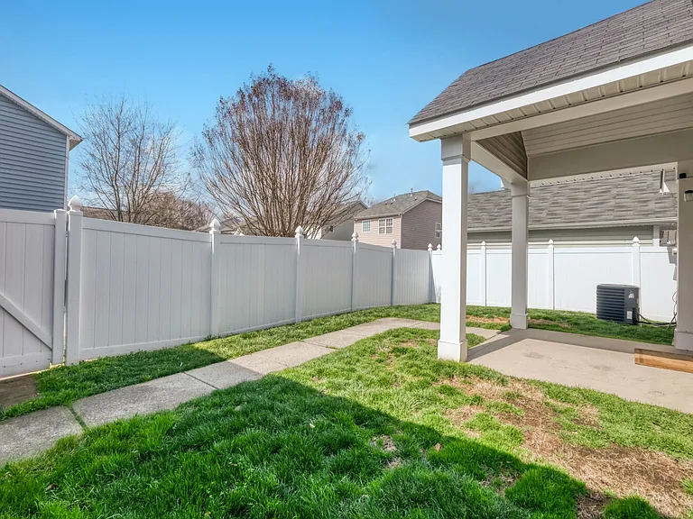 13718 Aldenbrook Dr — Photo 36