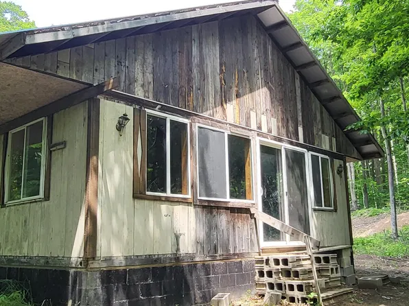 3080 Lewis Rd, East Jordan, MI 49727