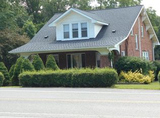 982 Brushfork Rd, Falls Mills, VA 24613