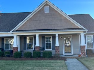 32 E Moss Creek Dr, Clayton, NC 27520