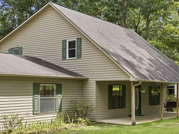 152 Maple Ln, Harriman, TN 37748