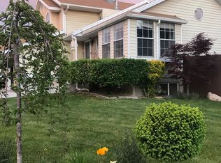 1092 E 7985 S, Sandy, UT 84094