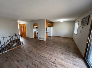 (Undisclosed Address), Saint Paul, MN 55109