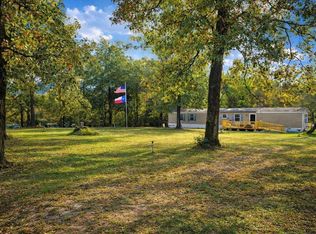 645 Deer Park Dr, Brookeland, TX 75931