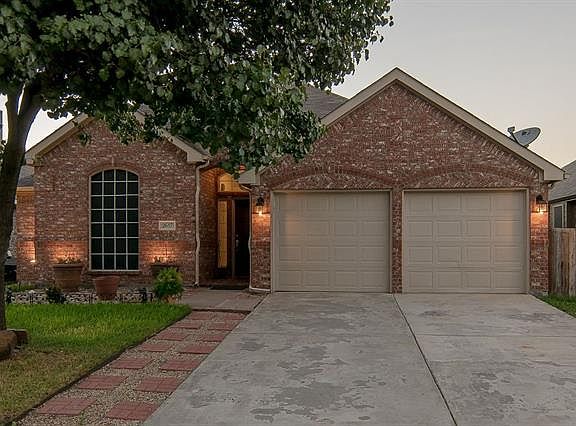 3rd image of 2657 Redcedar Dr