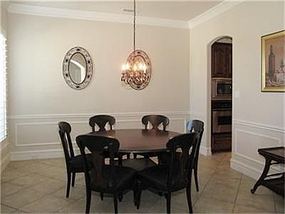 3rd image of 1105 Nueces Ct