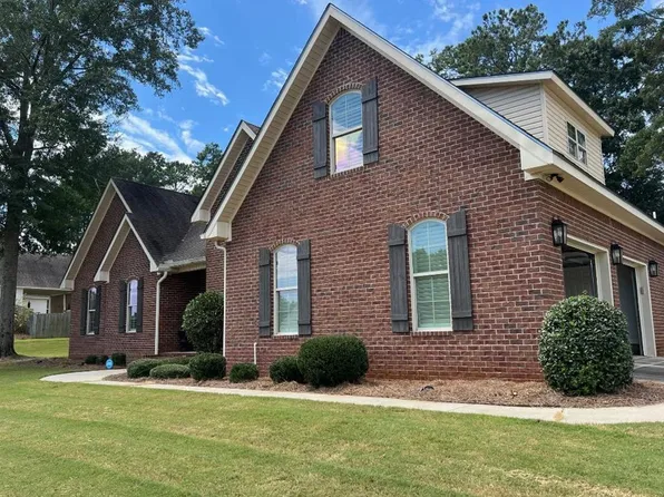107 Margaret Ln, Troy, AL 36079