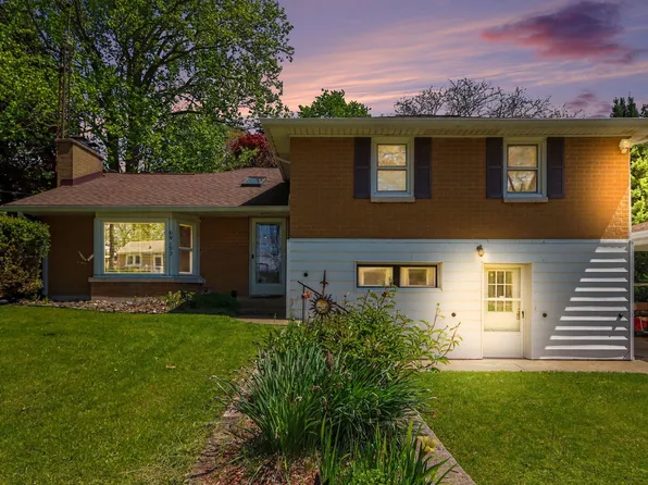 69193 Center St, Paw Paw, MI 49079