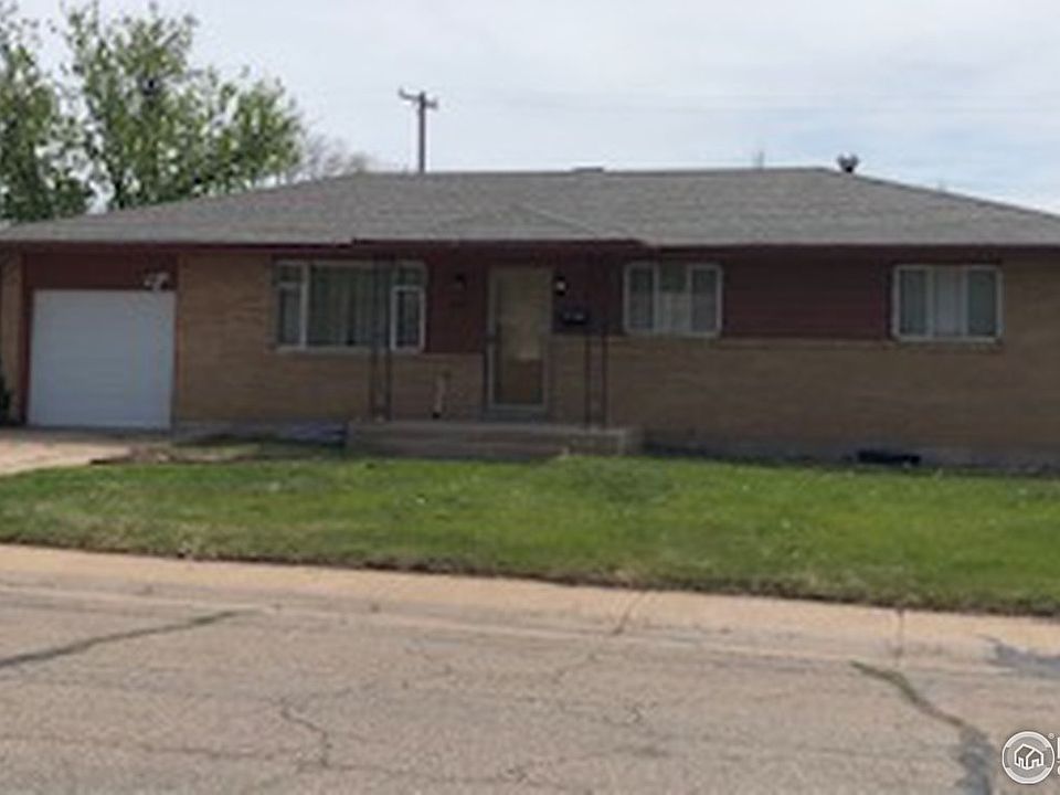 1st image of 2622 15th Ave
