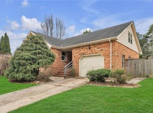 540 Longleaf Rd, Virginia Beach, VA 23454