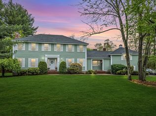 7 Apache Ave, Andover, MA 01810