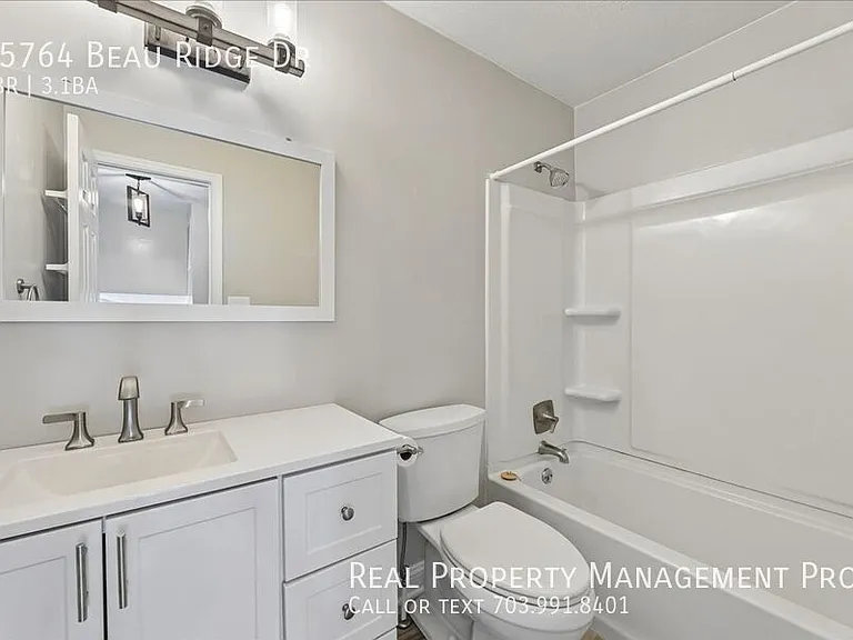 15764 Beau Ridge Dr — Photo 32