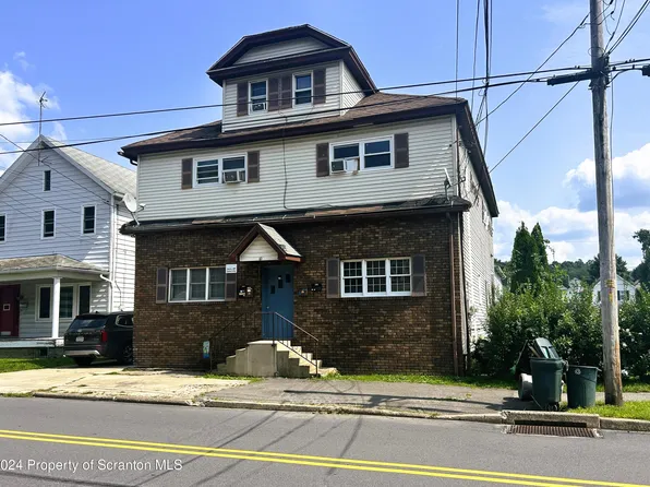 150 Boulevard Ave, Throop, PA 18512