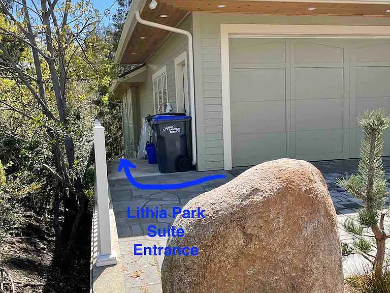 114 Granite St #1B — Photo 11