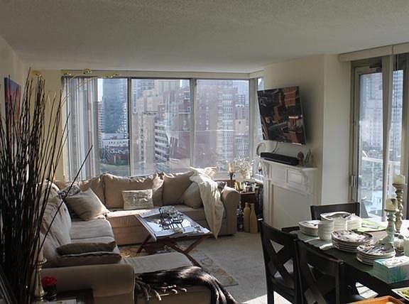 5th image of 404 E 79th St APT 16B
