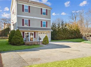 922 Howard Ave, Mamaroneck, NY 10543