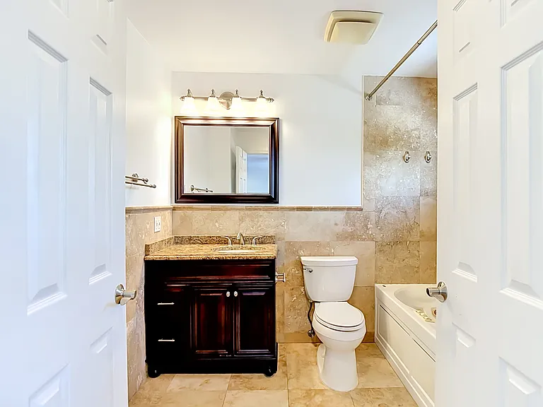 8733 Bay Pointe Dr — Photo 36