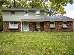 53360 Crestview Dr, South Bend, IN 46635