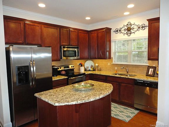 4th image of 167 Aztec Cir #56