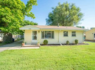 328 W 5th St, Haysville, KS 67060
