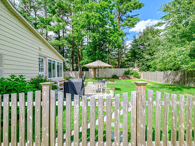 14 Hammond Rd — Photo 25
