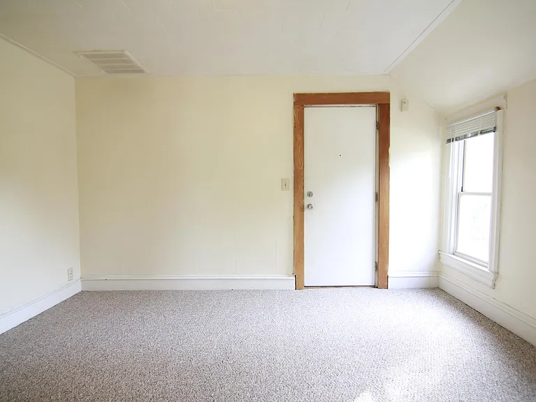 895 Jenks Ave #2 — Photo 8