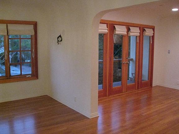 2nd image of 725 N Harper Ave