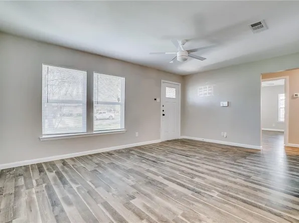 3558 Park Ln, Dallas, TX 75220