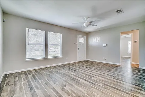 3558 Park Ln Photo 1