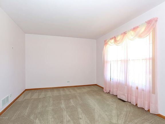 2nd image of 708 Clifford Dr