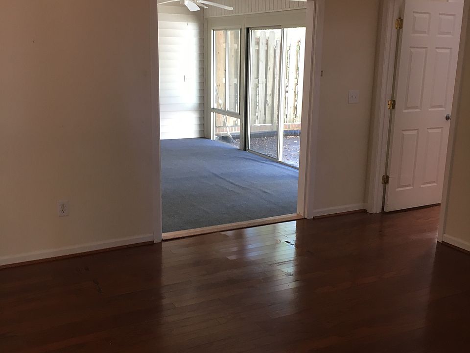 Updated picture of sun room.