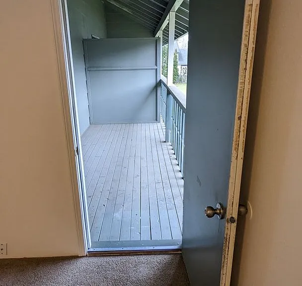 Royal Crest Townhomes — Photo 141