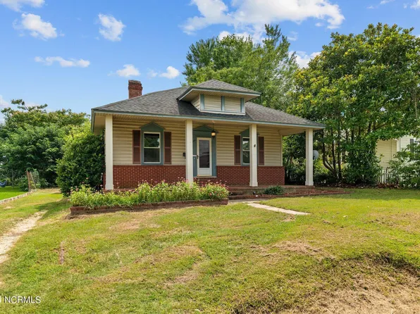 107 W D Street, Erwin, NC 28339